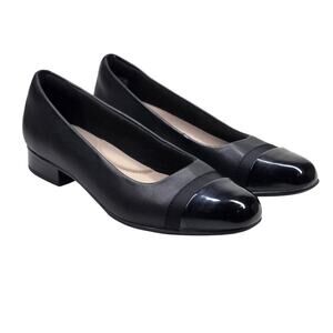 Clarks Juliette Monte Black Leather Cap Toe Flats Comfort 8.5M